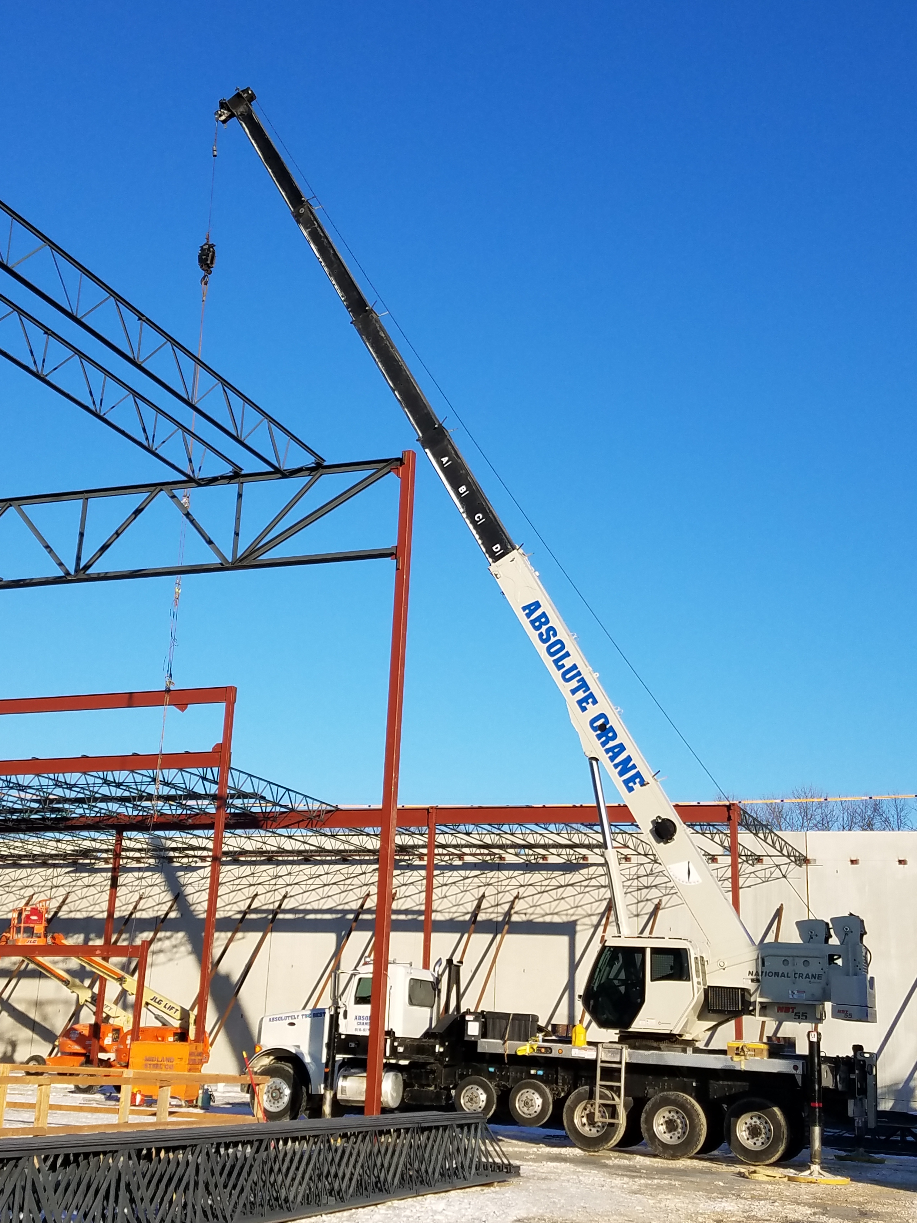 Midland Steel provides steel structure for ScreenX system in Liberty, Missouri